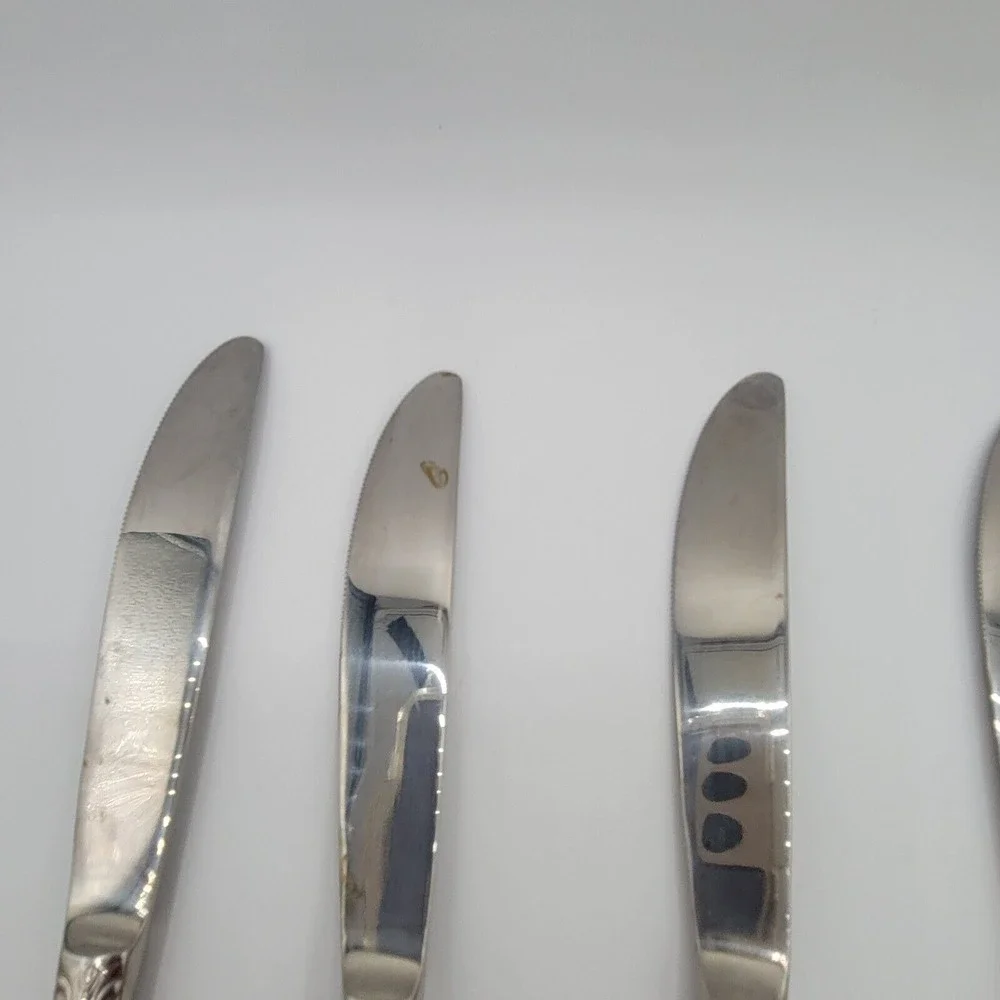 Baroque By‎ Estia Four Dinner Knives 18/8 Stainless Korea Flatware Replacement